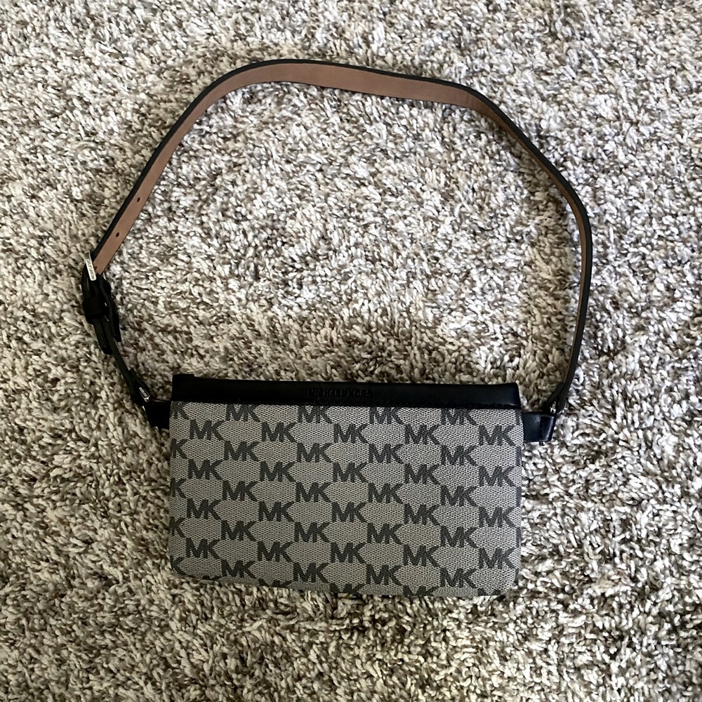 Michael Kors black and grey belt bag (size 27)